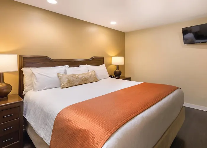 Wyndham Orange Tree Two 2br *